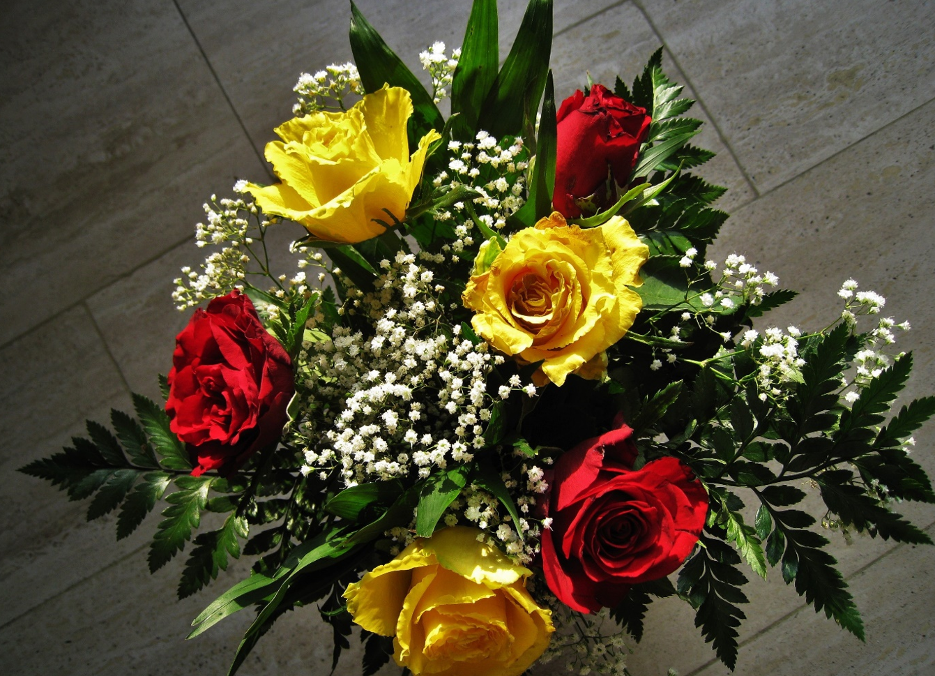 Thinking Birthday Flowers Why Not Red Roses